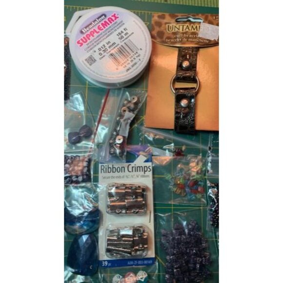 Assorted Jewelry-Making Beads Supplies Set - Mixed Colors & Sizes - Picture 3 of 8